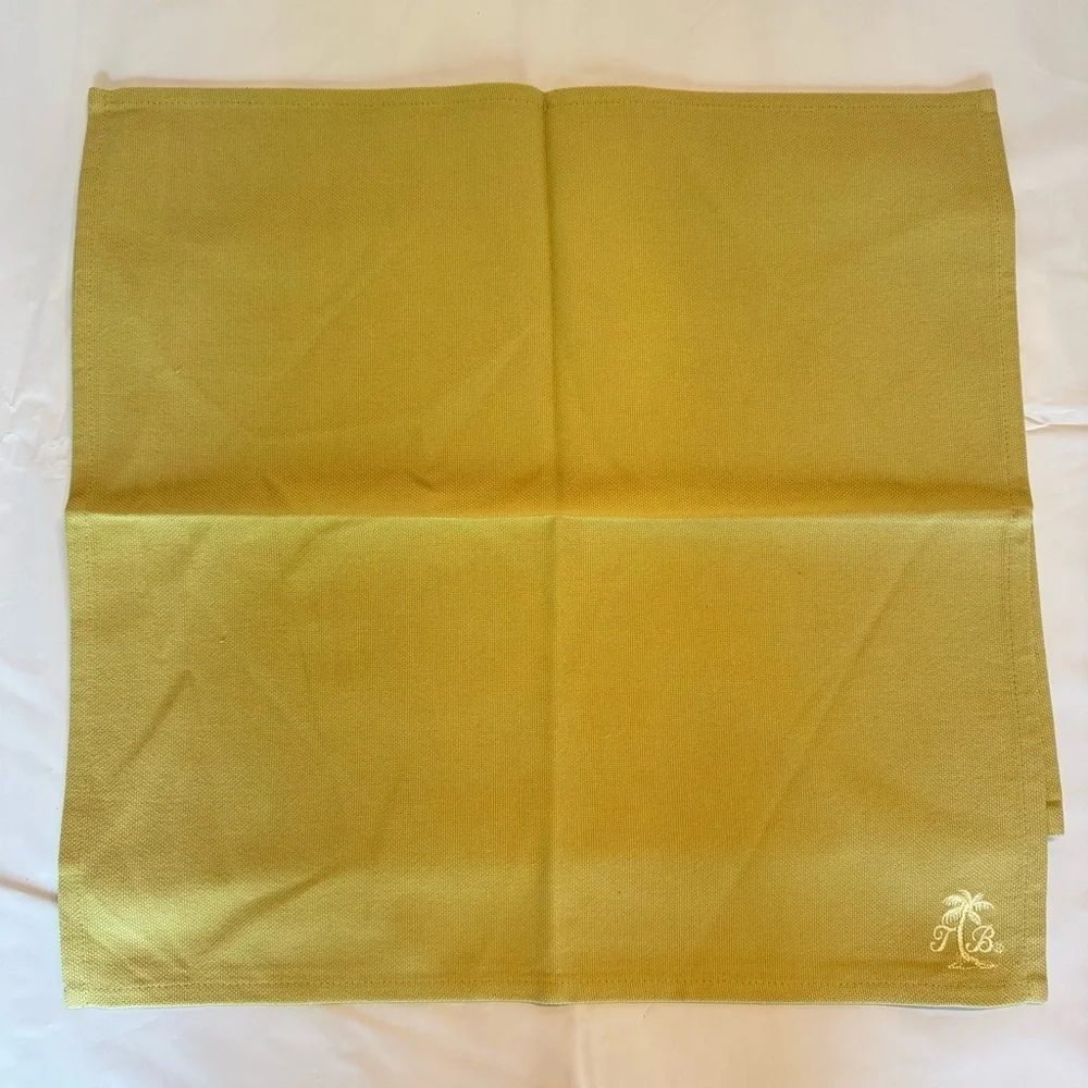 Tommy Bahama Set of 2 Lime Green Placemats & Napkins Embroidered Palm Tree Logo